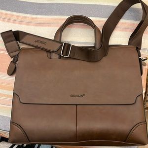 Laptop bag brown